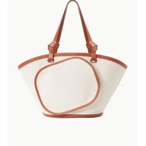 Beautiful Staud pickle ball bag sold out everywhere!